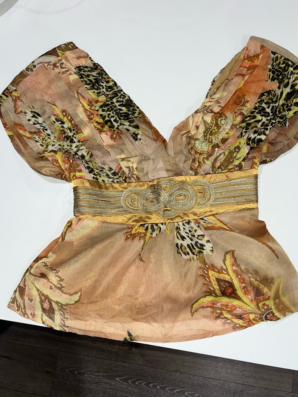 Peach Paisley V-Neck Women's Top with Gold Waistband